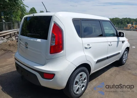 2013 Kia Soul z USA, uszkodzony, nr VIN KNDJT2A50D7764784